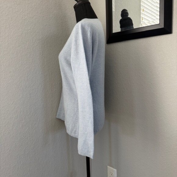 ANN TAYLOR Cashmere Baby Blue V Neck Sweater Medium - Picture 6 of 8